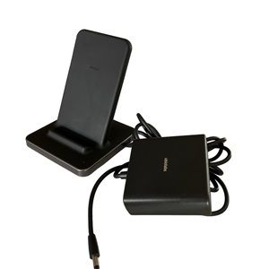 ••Ubiolabs Wireless Upright Phone Charger and Hub••